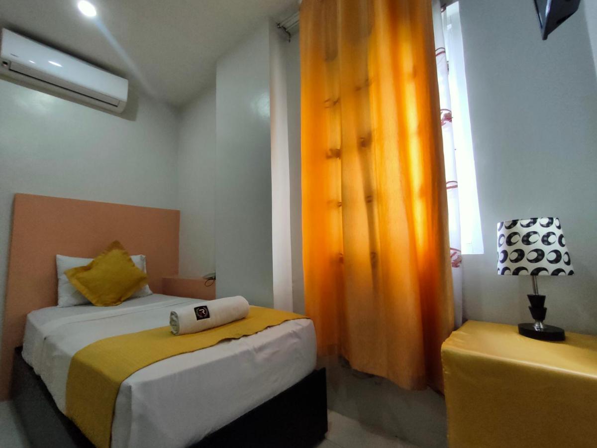 Villa Rosita Hotel Naga  Exterior photo