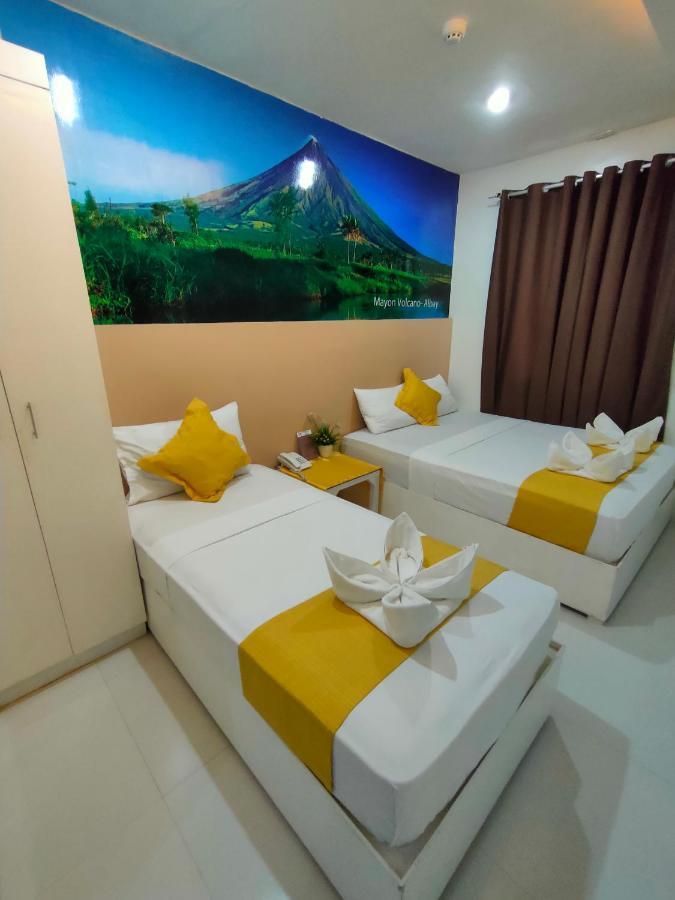 Villa Rosita Hotel Naga  Exterior photo